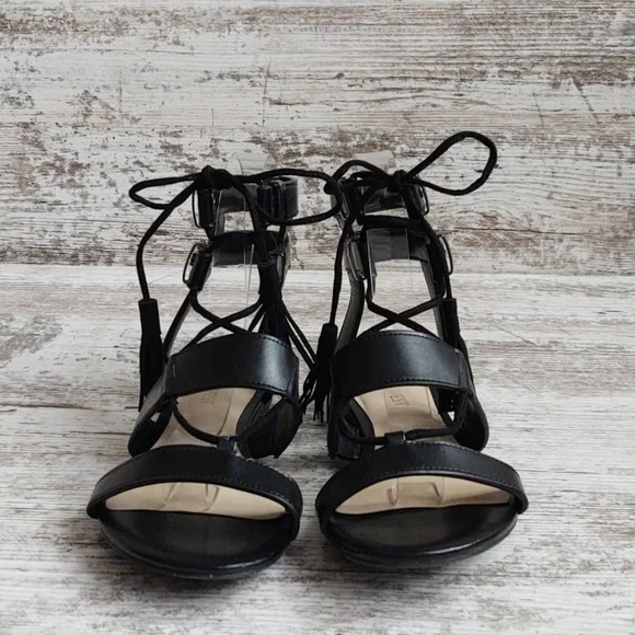 Like New Nine West Black Gladiator Sandal - Picture 5 of 14